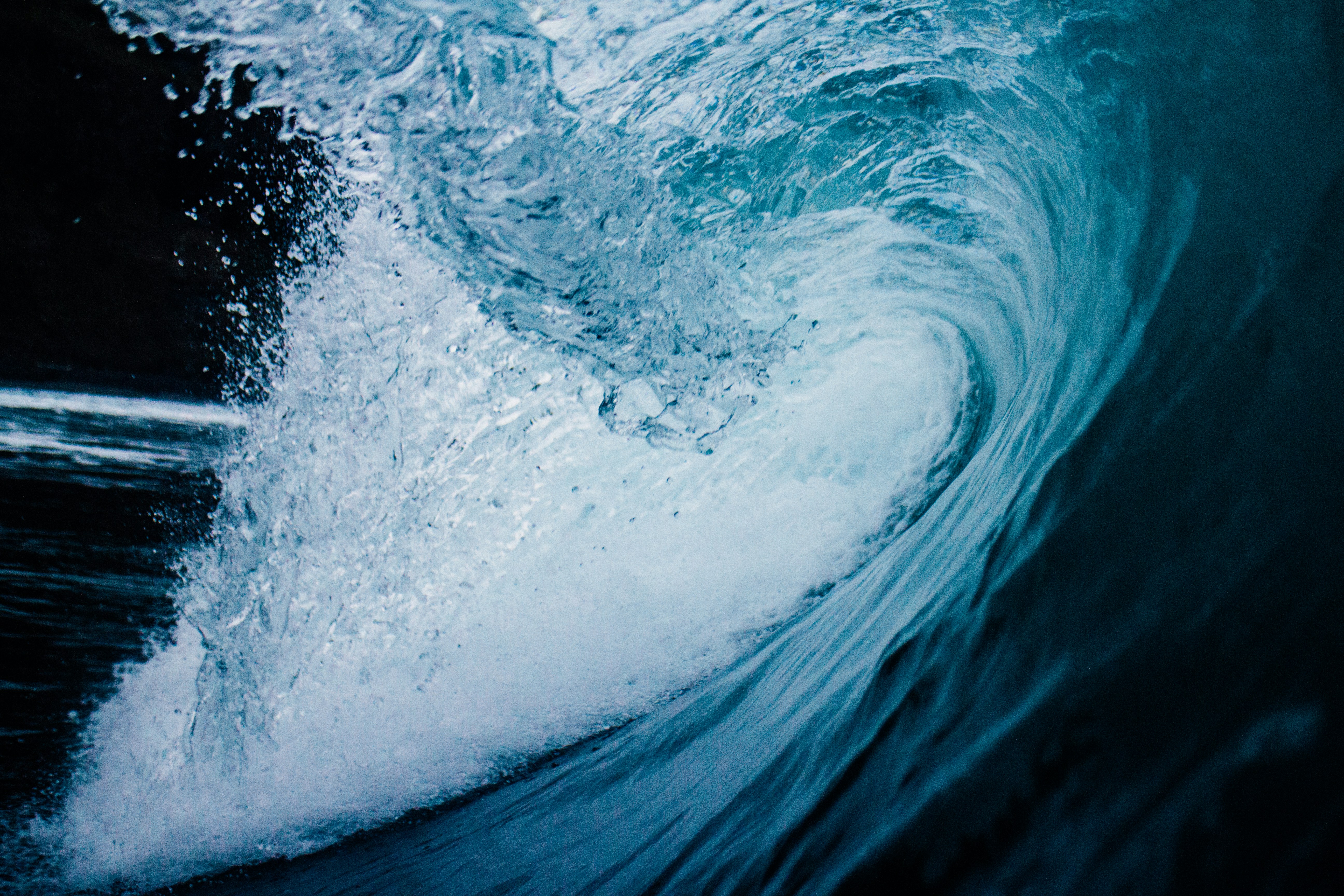 Photo of a strong wave, photo by Tim Marshall